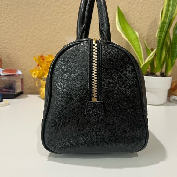 MCM BLACK LEATHER HANDBAG - Picture 3 of 14
